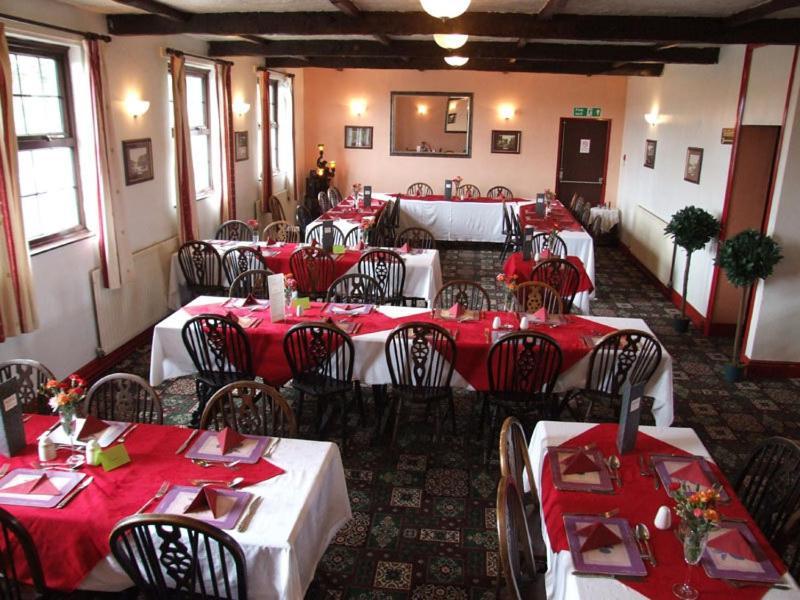 The West Country Inn Кловелли Экстерьер фото