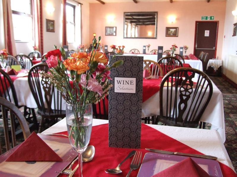 The West Country Inn Кловелли Экстерьер фото