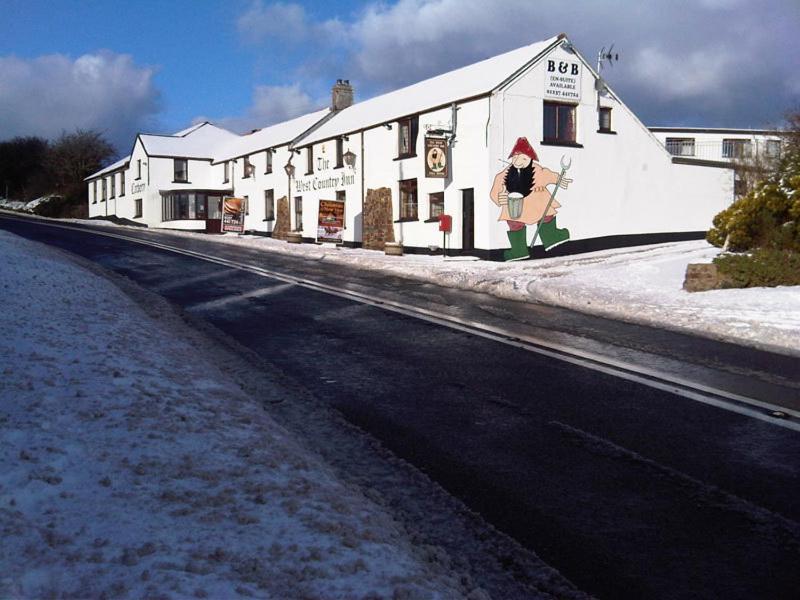 The West Country Inn Кловелли Экстерьер фото