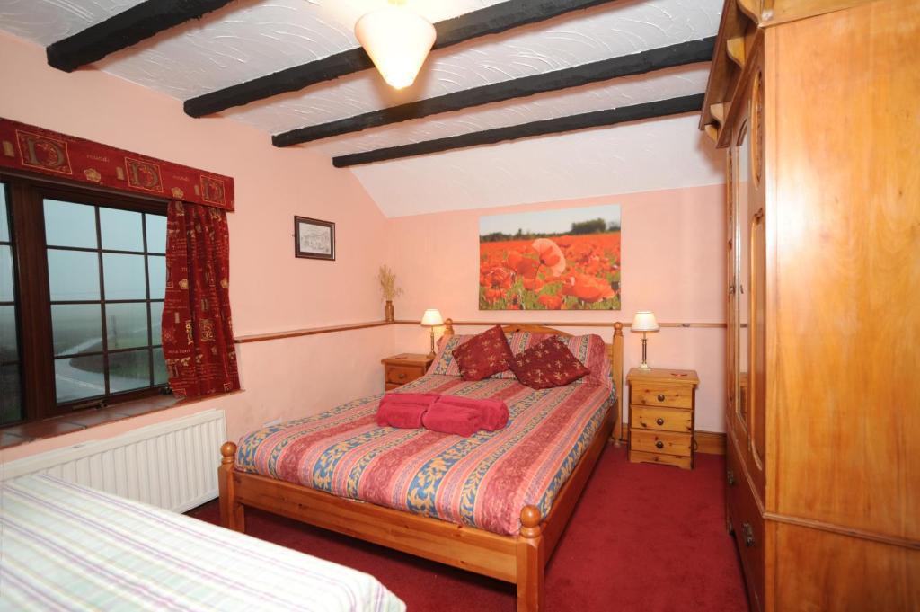 The West Country Inn Кловелли Номер фото